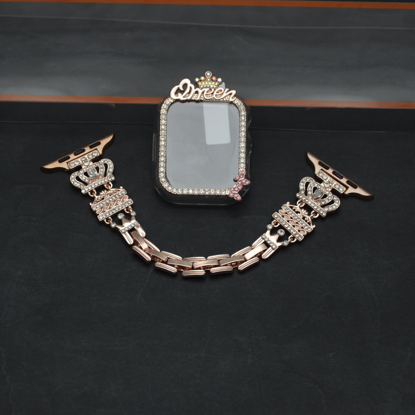 سوار معدني من الفولاذ المقاوم للصدأ لساعة Apple Watch مع غطاء 42-44-45 -49 مم ML