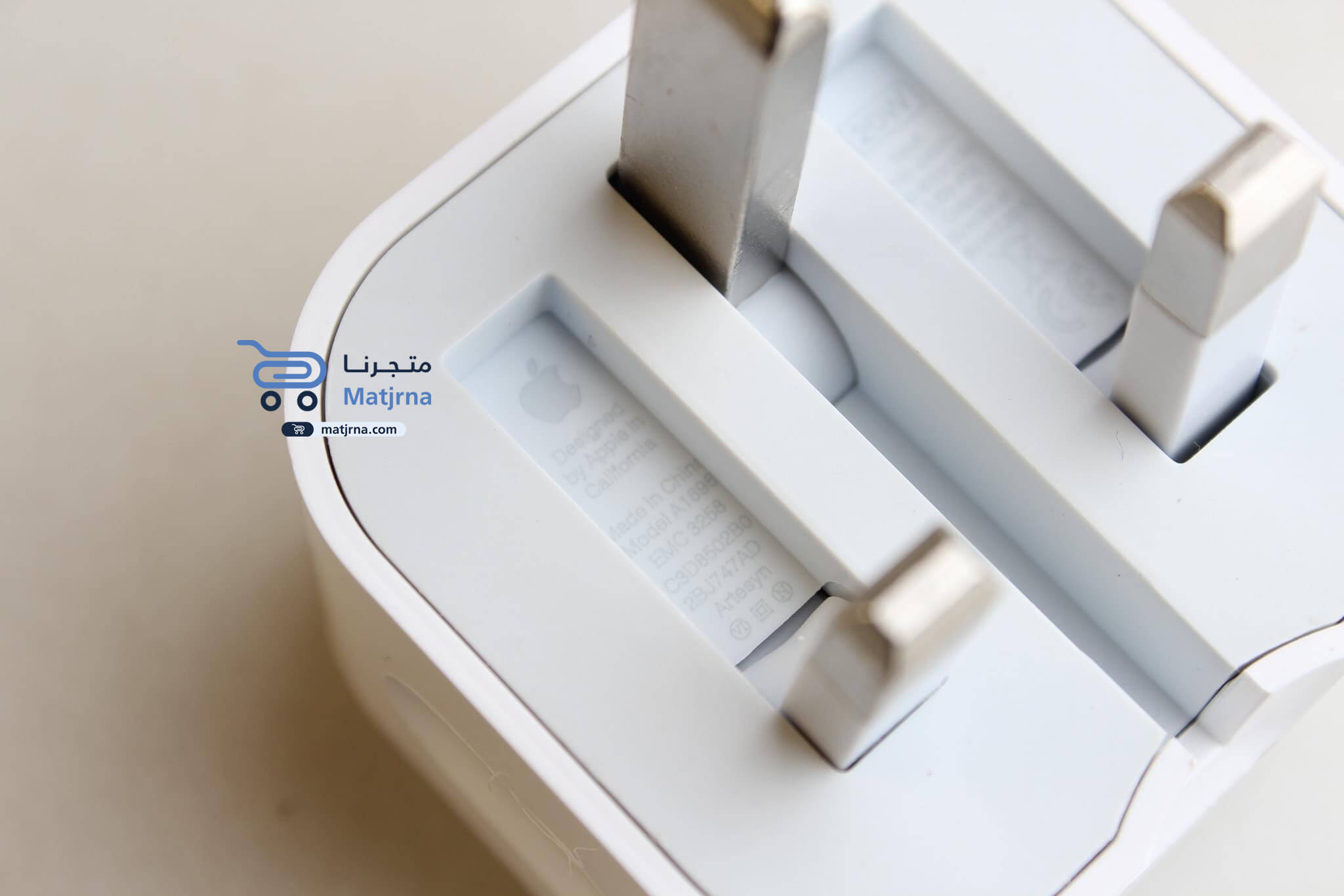 لشاحن iP من النوع C بقوة 20 وات أصلي