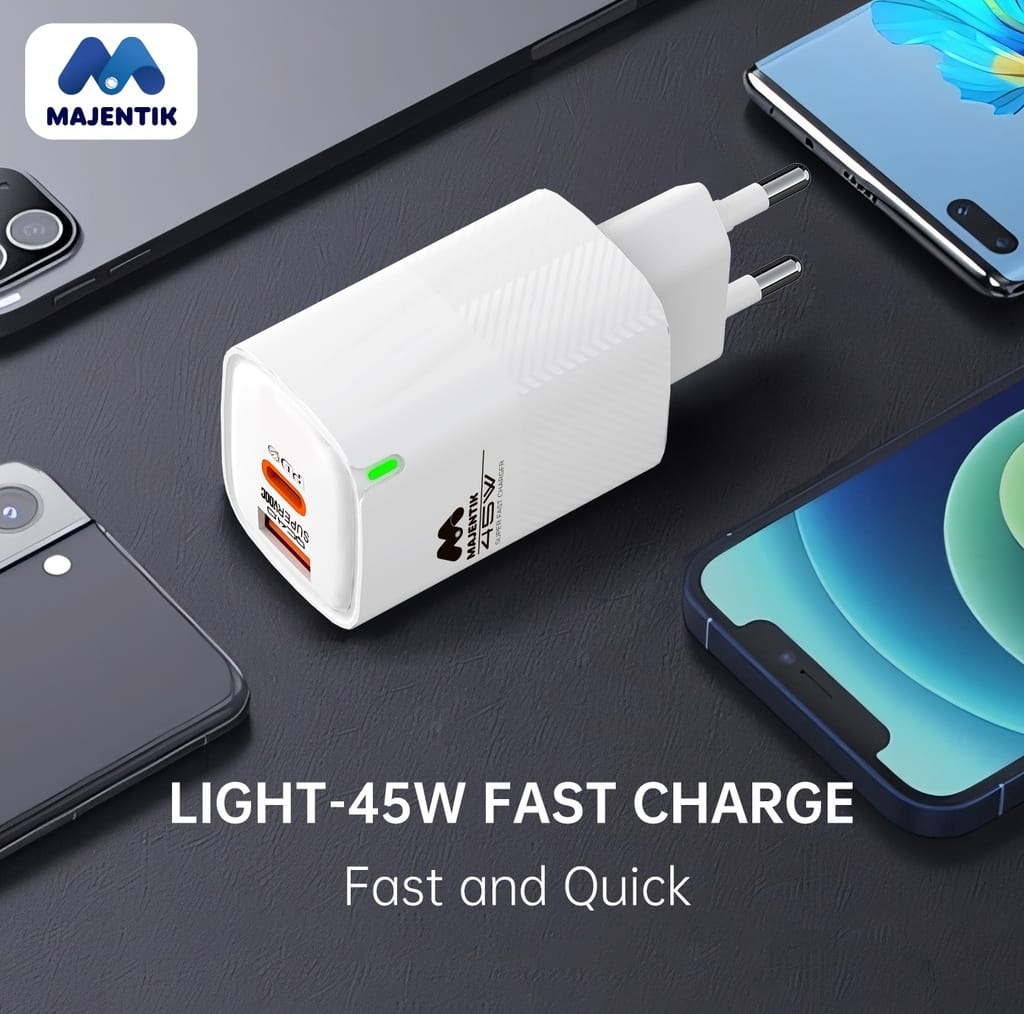 محول شاحن السفر Majentik MC-004 بقوة 45 وات / USB-A + USB-C